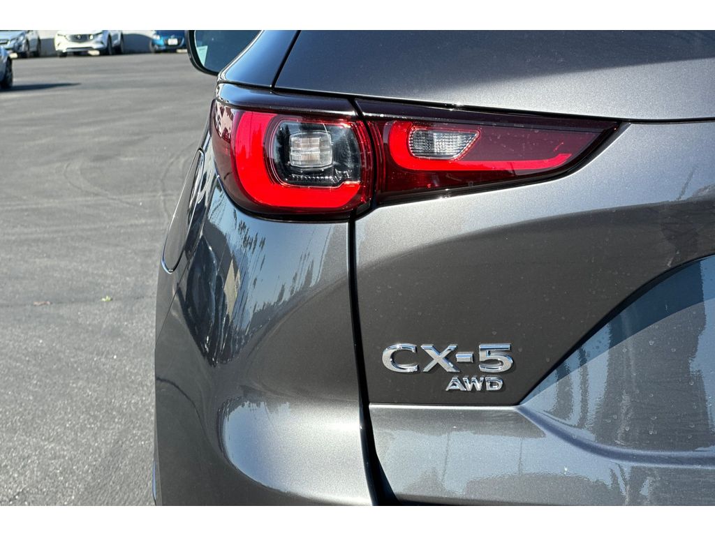 2025 Mazda CX-5 2.5 Select photo 5