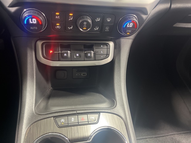 2023 Gmc Acadia SLT photo 19
