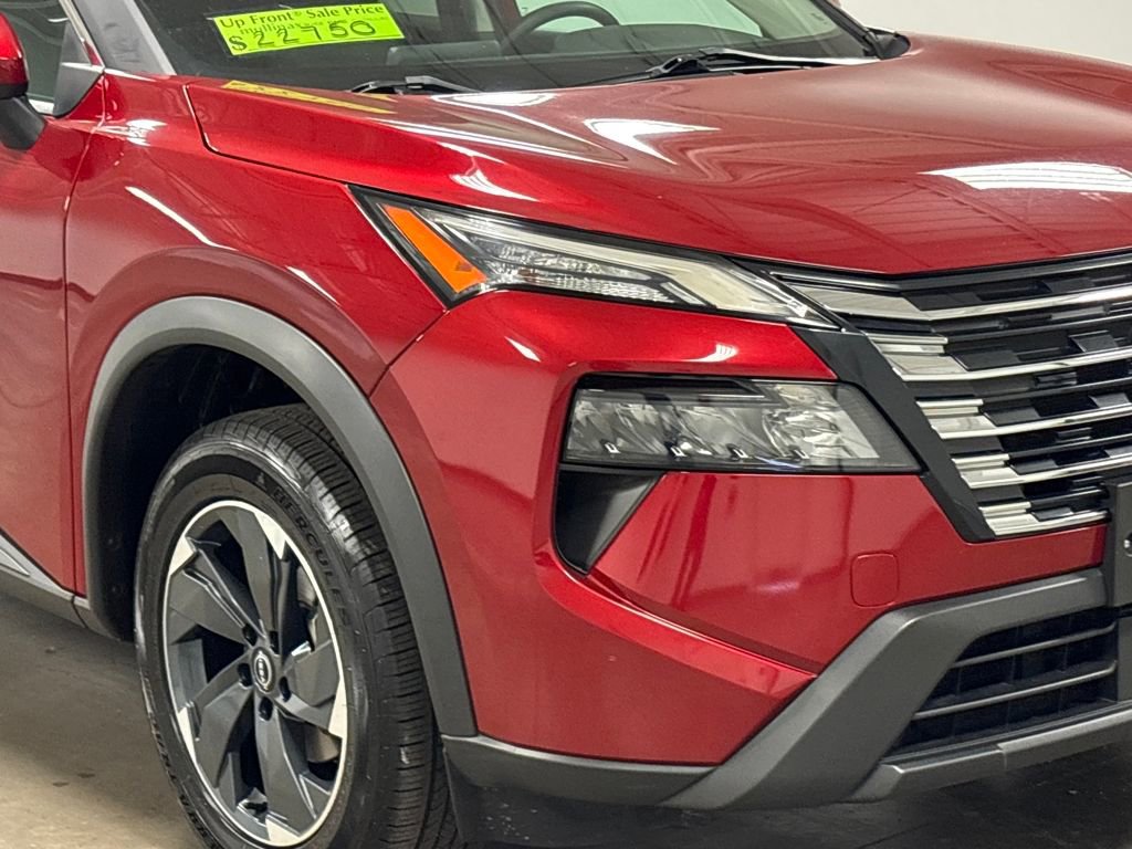 2024 Nissan Rogue SV AWD photo 3