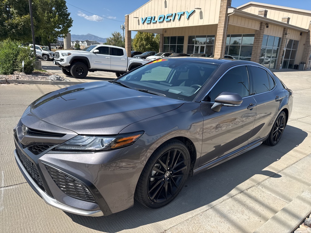 2023 Toyota Camry XSE V6 photo 6