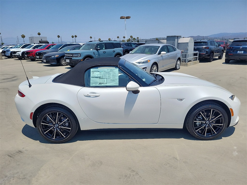 2025 Mazda MX-5 Miata Miata Grand Touring photo 23