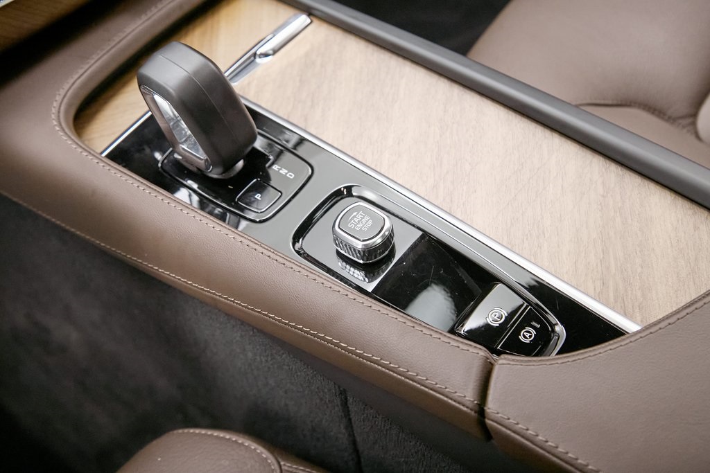 2024 VOLVO XC90 - Image 17