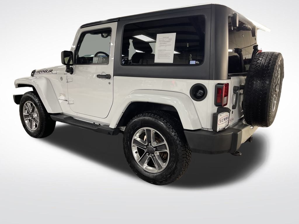 2013 Jeep Wrangler Sahara photo 3