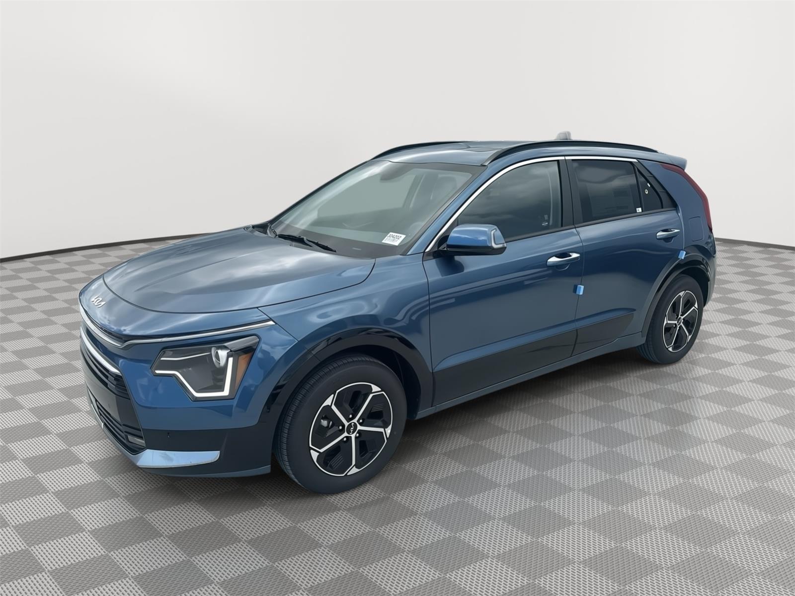 2025 Kia Niro SX's photo