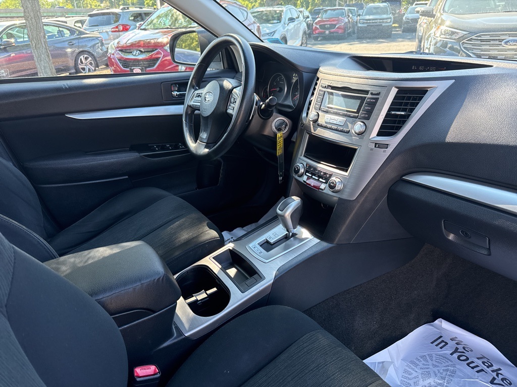 2014 Subaru Legacy 2.5i photo 27