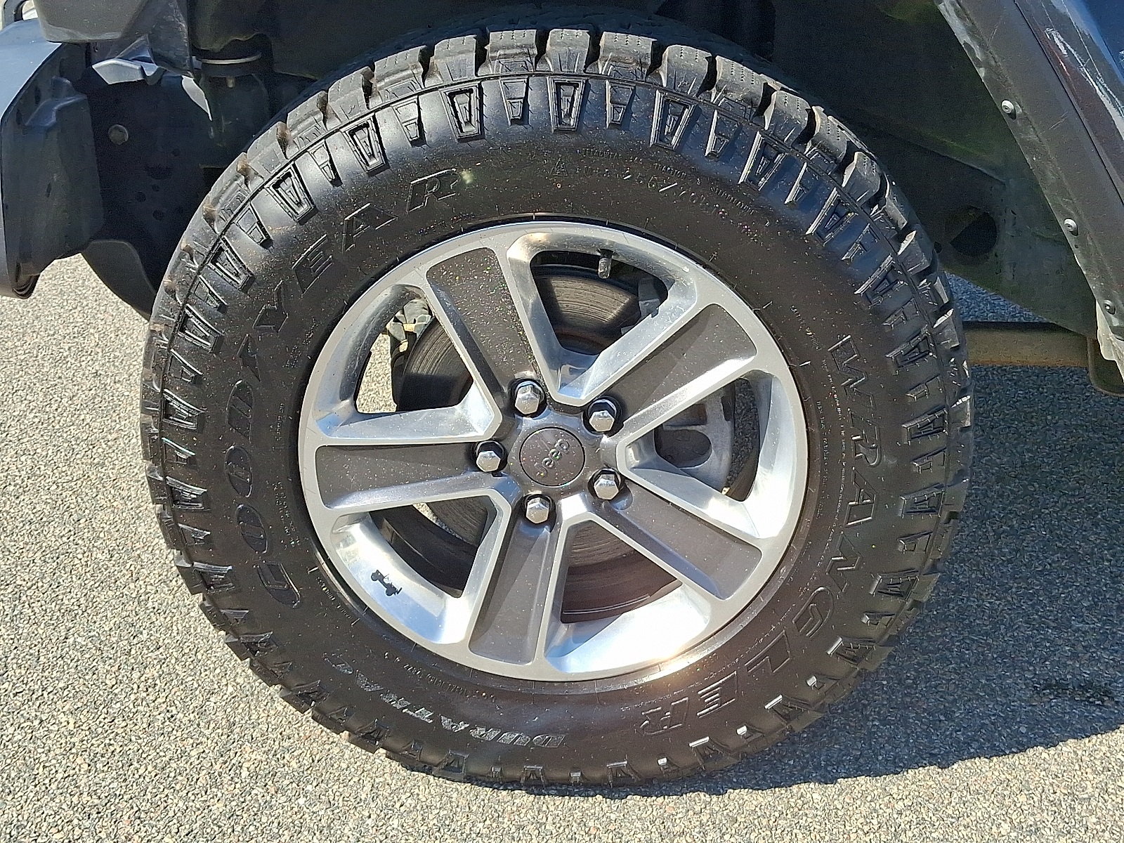 2022 Jeep Wrangler Unlimited Sahara photo 8