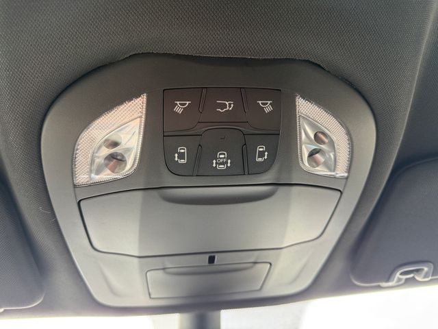 2026 Chrysler Pacifica photo 29
