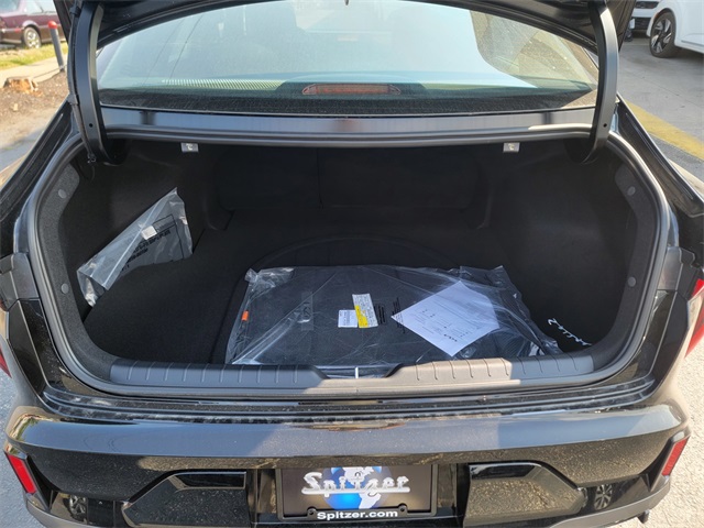 2025 Kia K4 GT-Line photo 13
