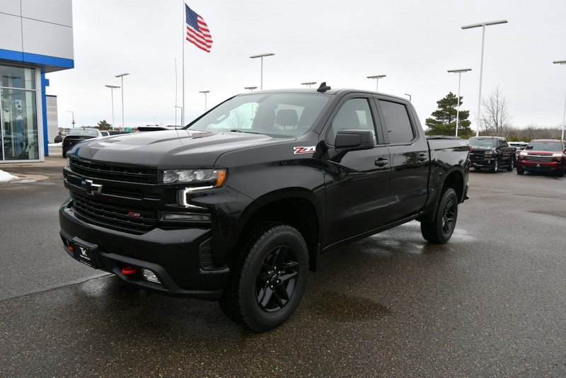 Used 2021 Chevrolet Silverado 1500 LT Trail Boss with VIN 1GCPYFED0MZ391710 for sale in North Branch, Minnesota