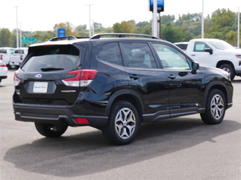 2020 Subaru Forester Premium Base photo 5