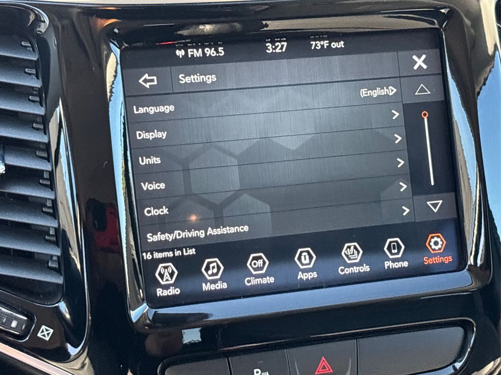 2019 Jeep Cherokee Limited photo 17