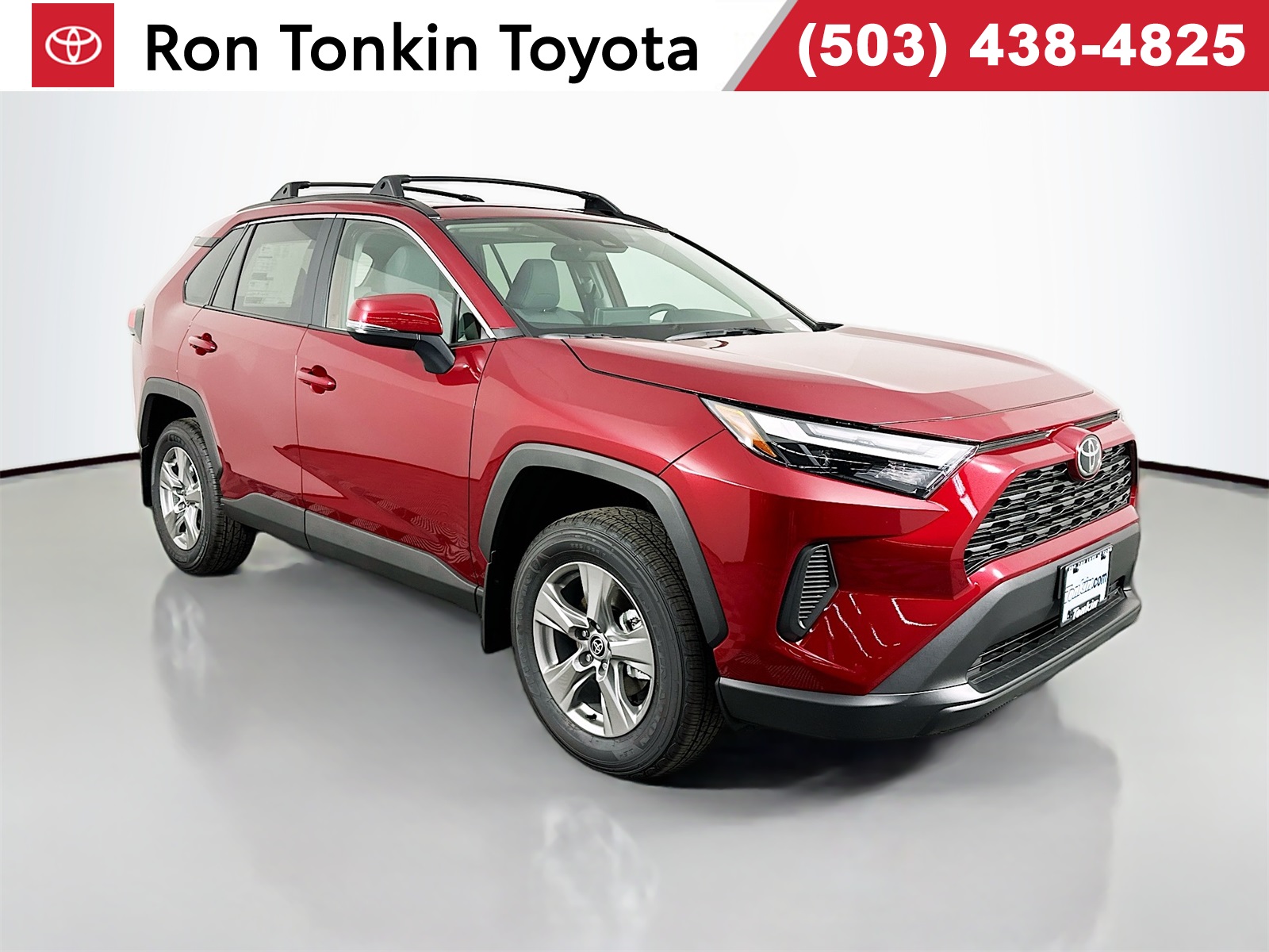 2025 Toyota RAV4 XLE's photo