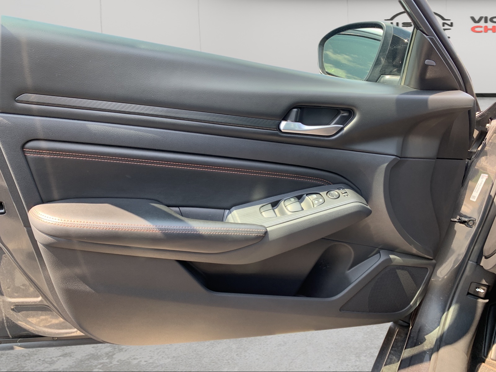 2022 Nissan Altima 2.5 SR photo 26