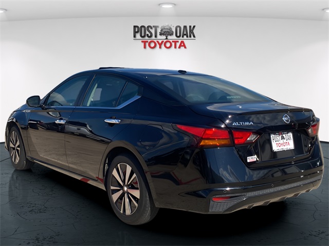 2022 Nissan Altima SV photo 6