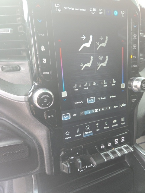 2022 Ram 2500 Laramie photo 11