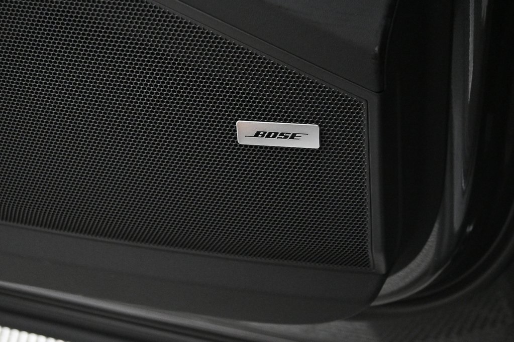 2025 Porsche Cayenne photo 6
