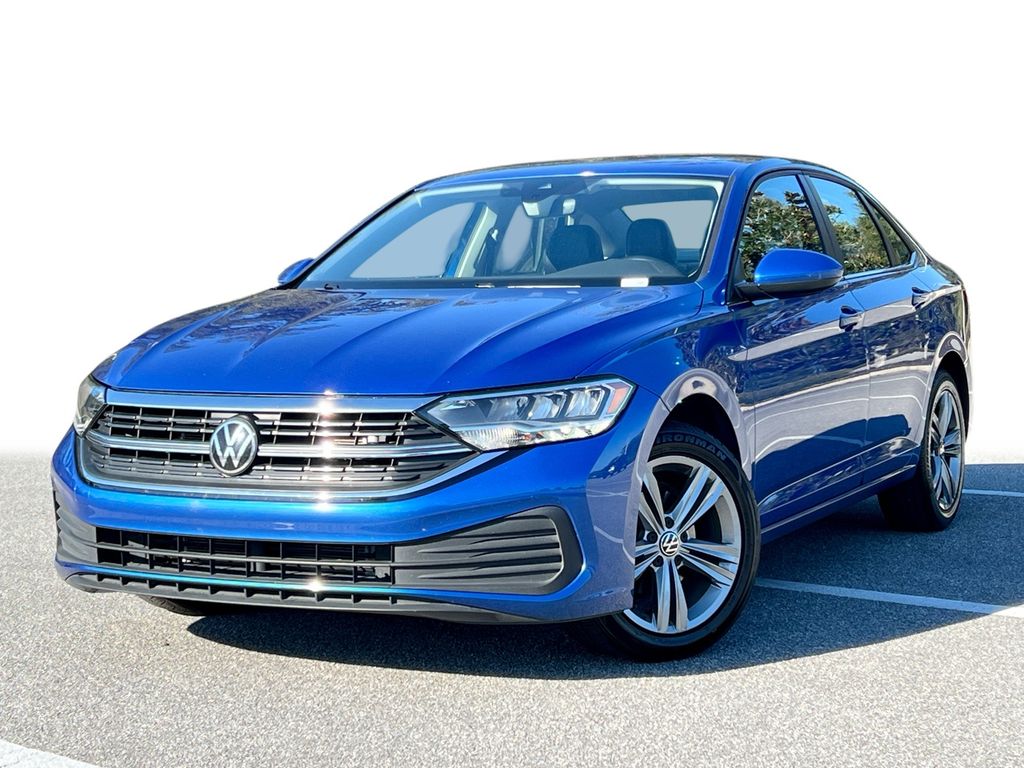 2024 Volkswagen Jetta SE's photo