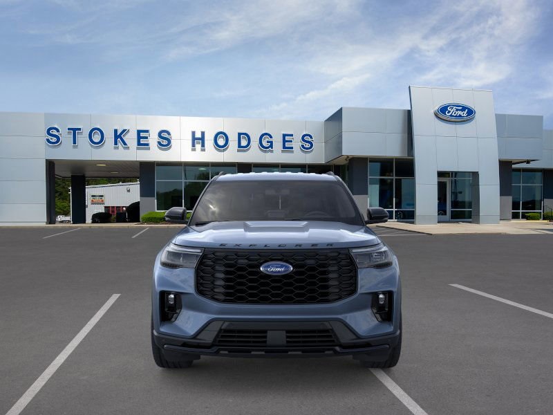 2026 Ford Explorer ST-Line photo 4