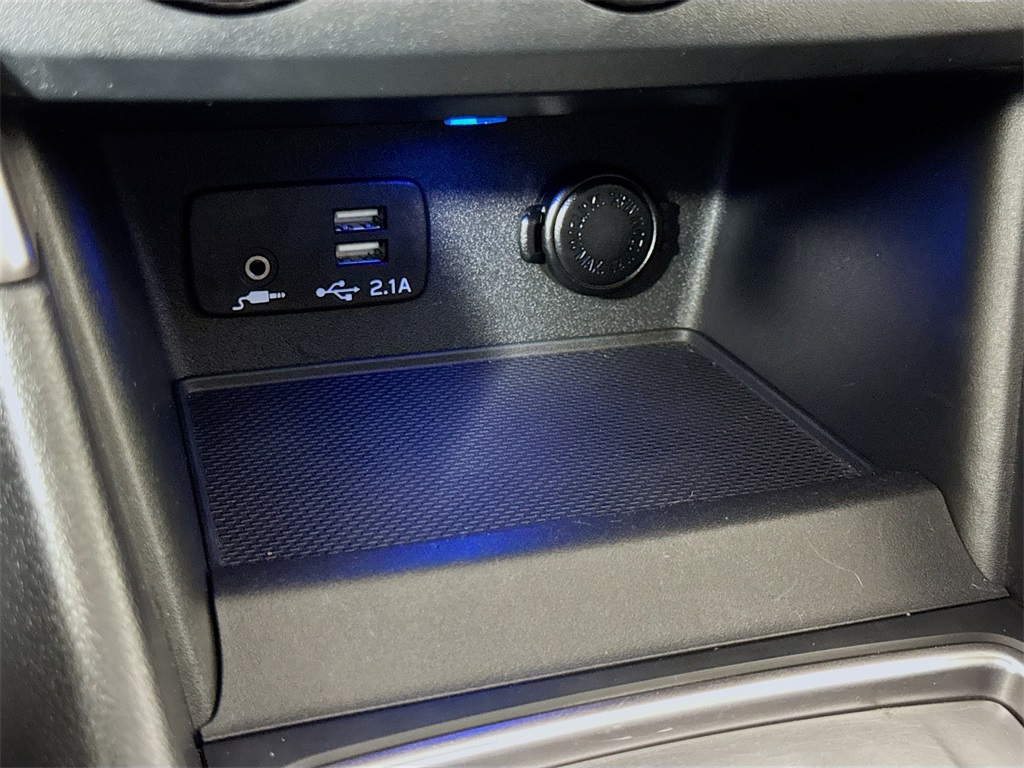 2020 Subaru Forester Premium photo 31