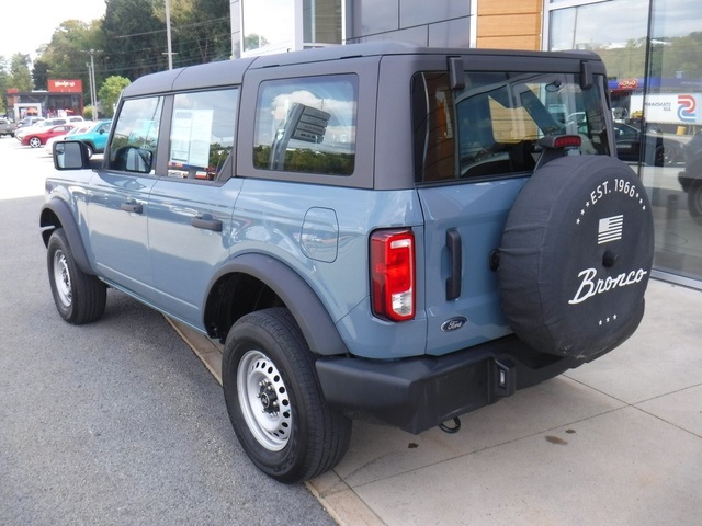 2023 Ford Bronco Base photo 11