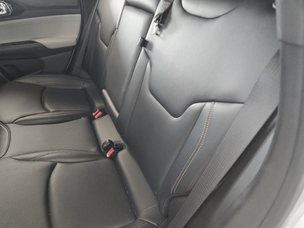 2024 Jeep Compass Limited photo 18