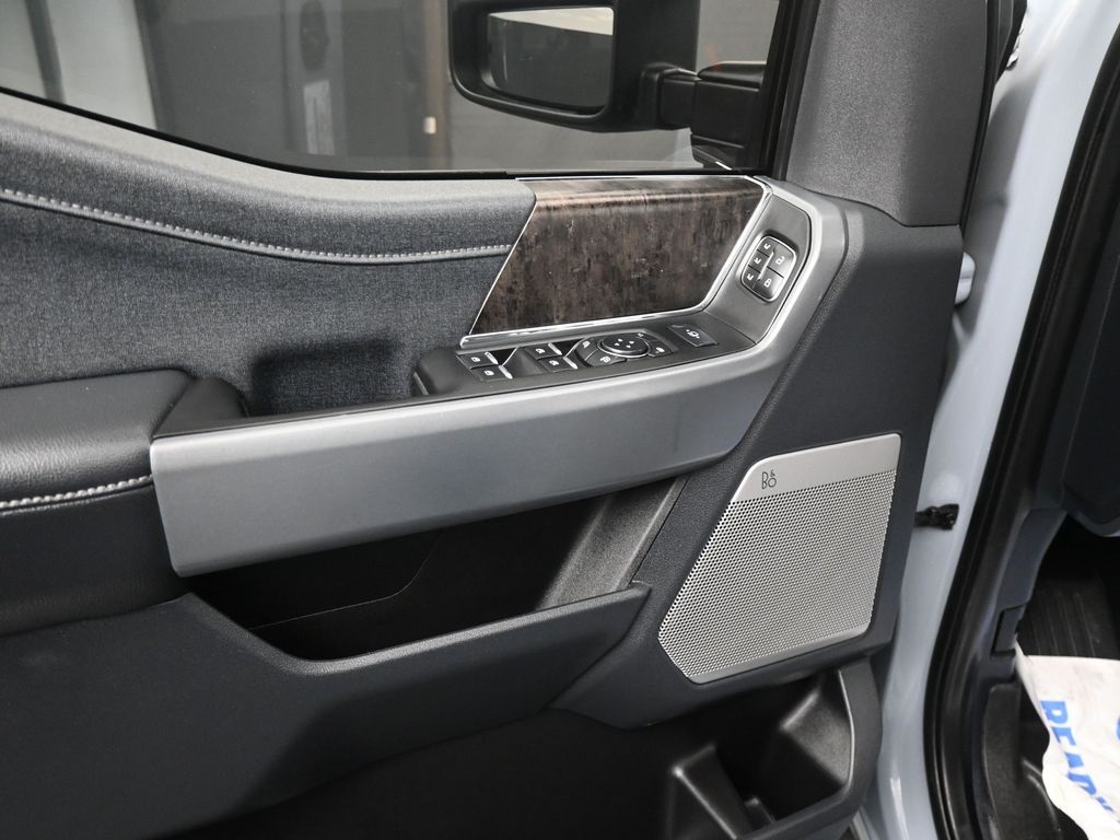 2024 Ford F-250 photo 19