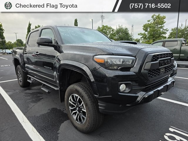 2020 Toyota Tacoma TRD Sport photo 3