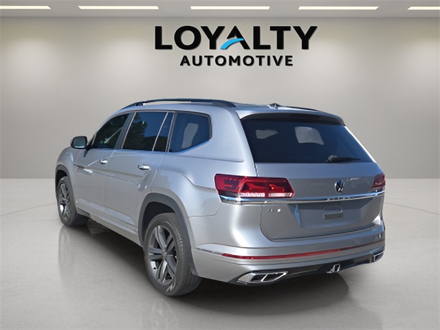2021 Volkswagen Atlas V6 SE Technology R-Line photo 2