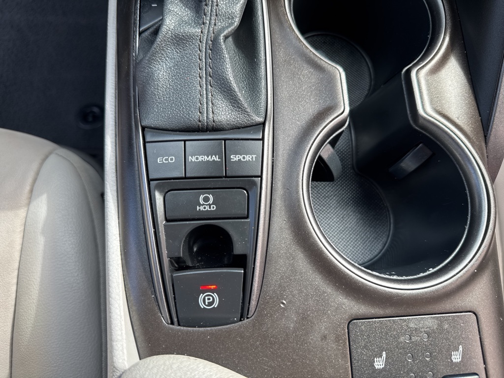2021 Toyota Camry XSE photo 33