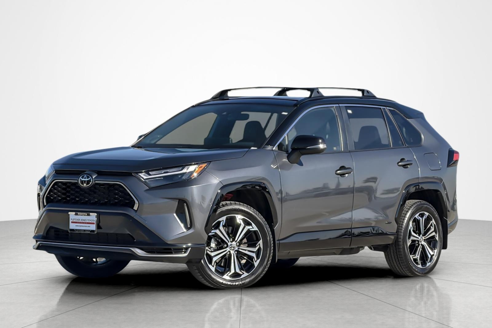 2025 Toyota RAV4 XSE's photo