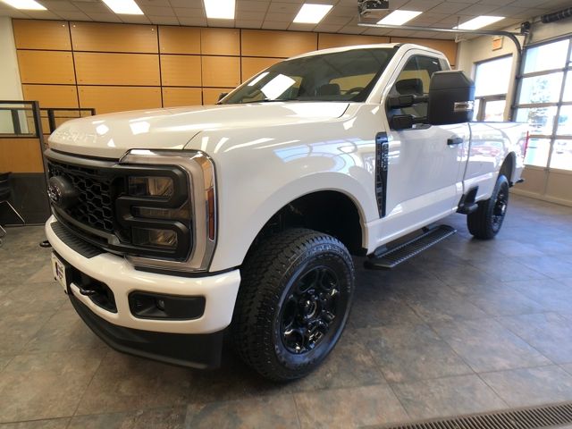 2026 Ford F-250 photo 4