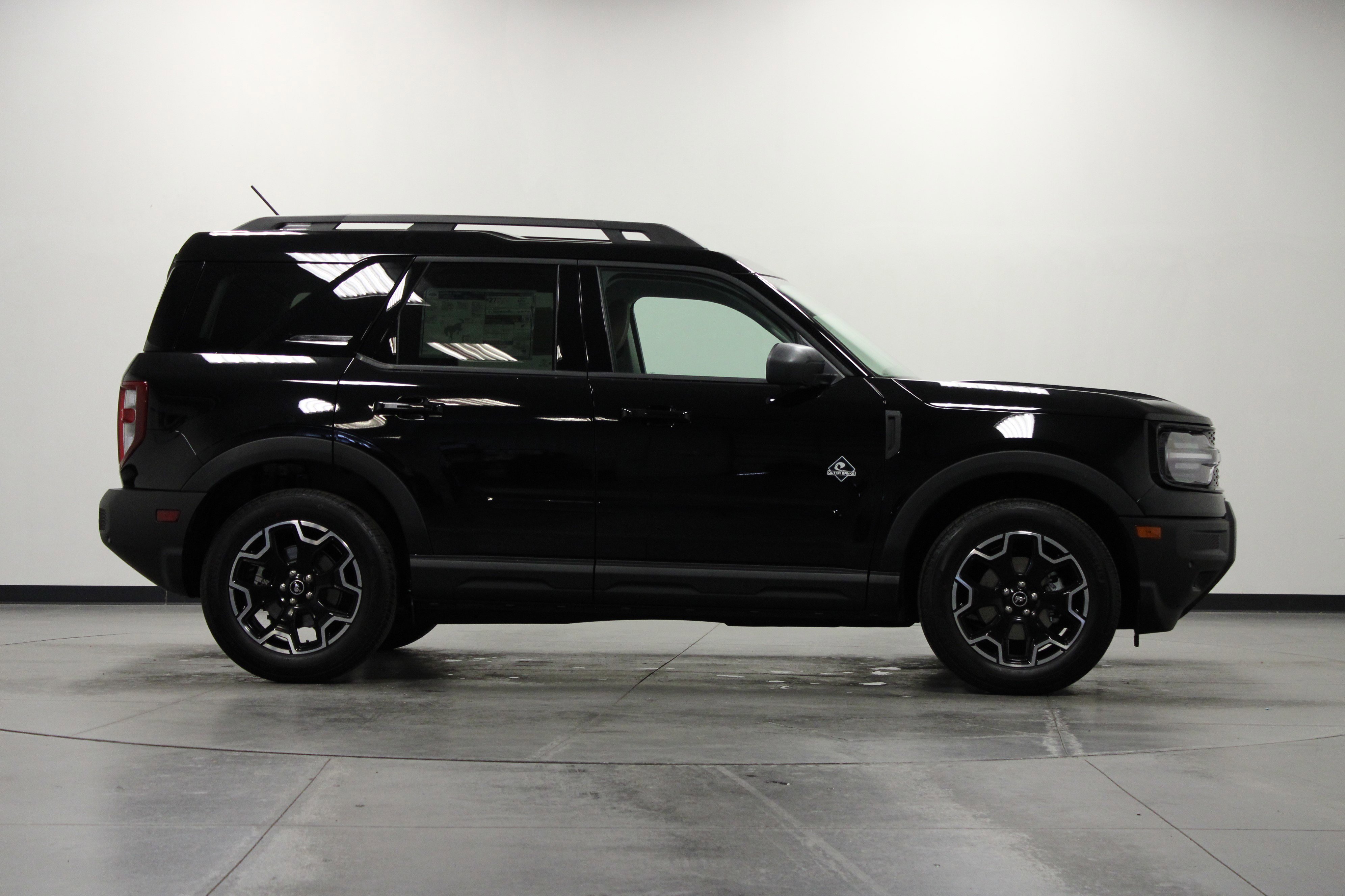 2025 Ford Bronco Sport Outer Banks photo 2