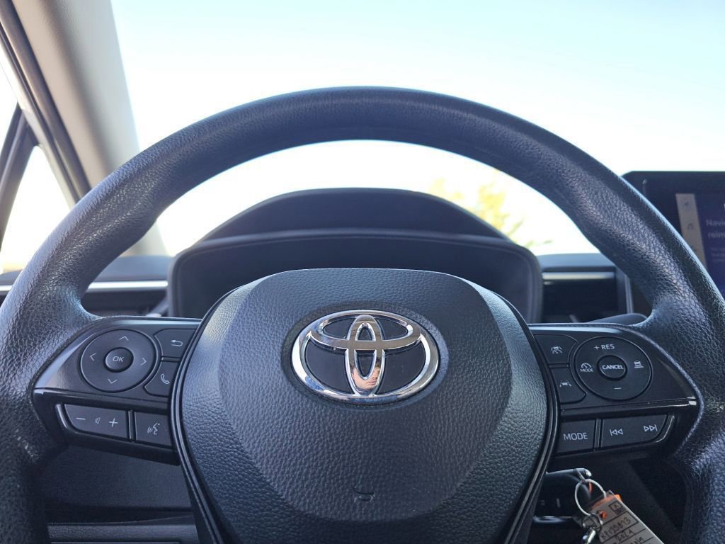 2024 Toyota Corolla LE photo 23