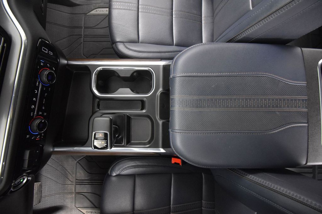 2024 Chevrolet Silverado 1500 High Country photo 28
