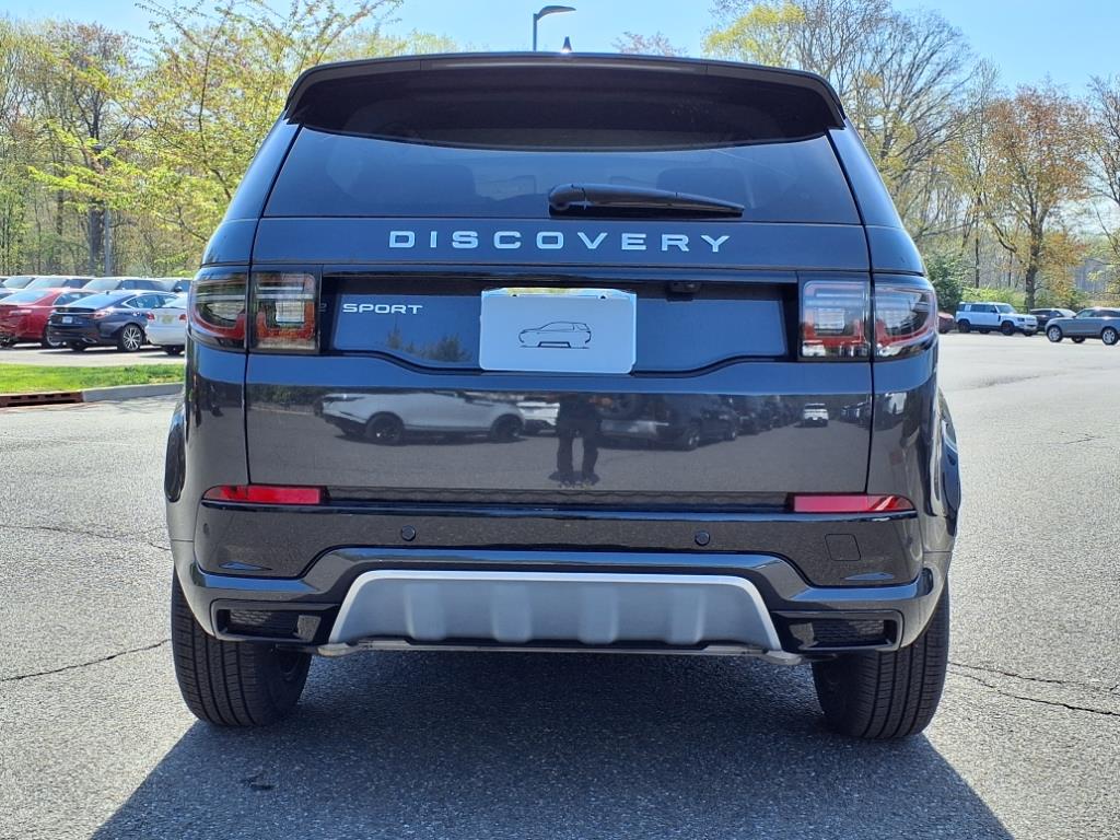 2025 Land Rover Discovery Sport S photo 22