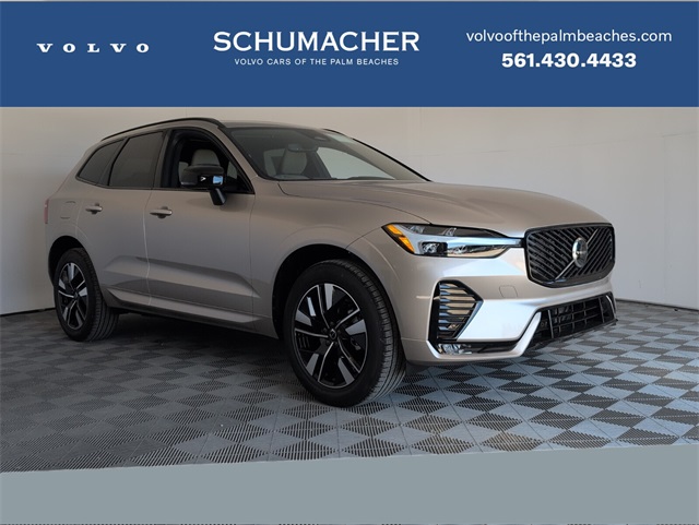 2026 Volvo XC60 Core's photo