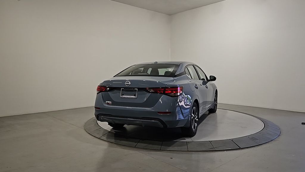 2025 Nissan Sentra SV photo 5