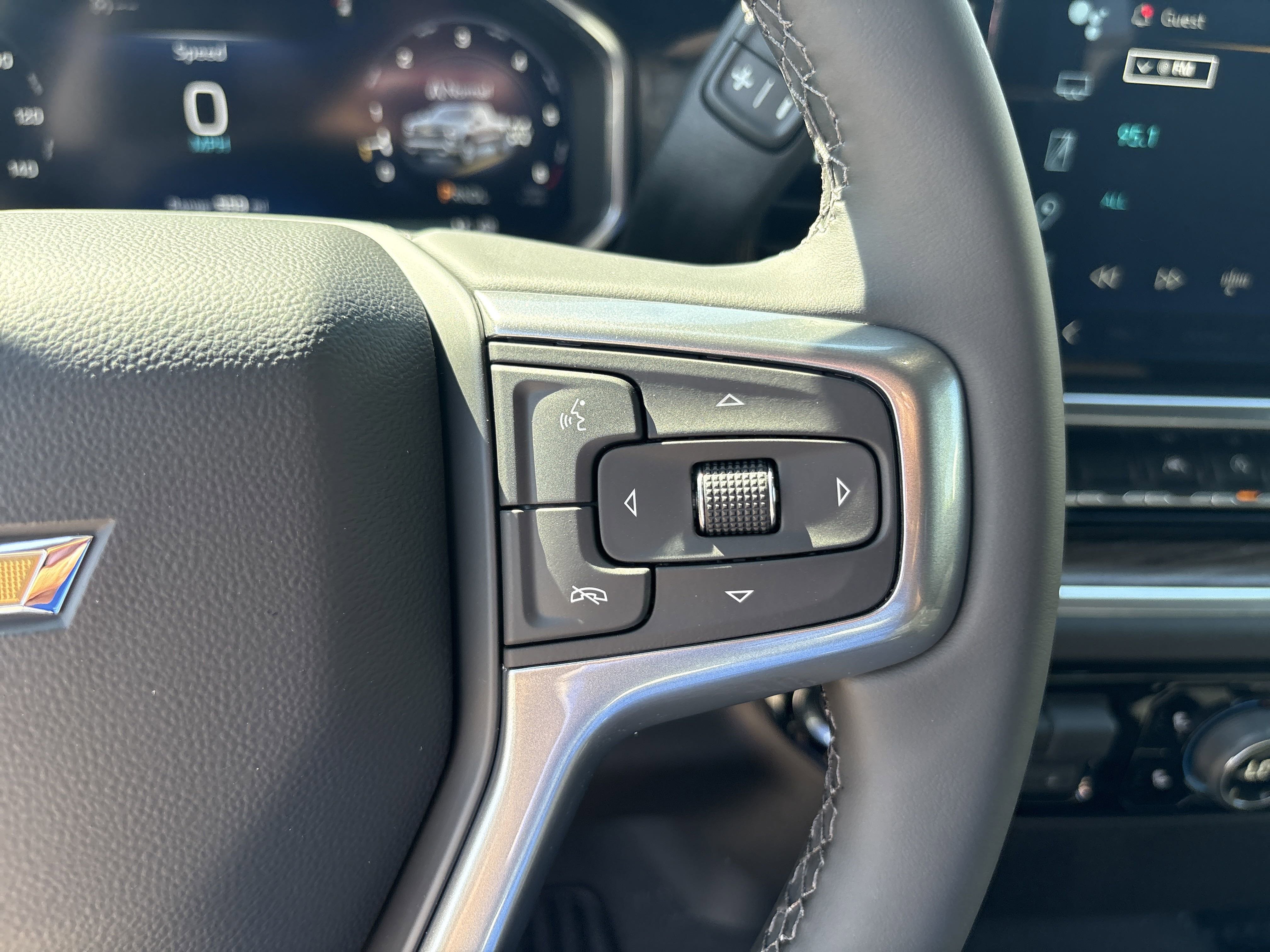 2026 Chevrolet Silverado 1500 LT photo 3