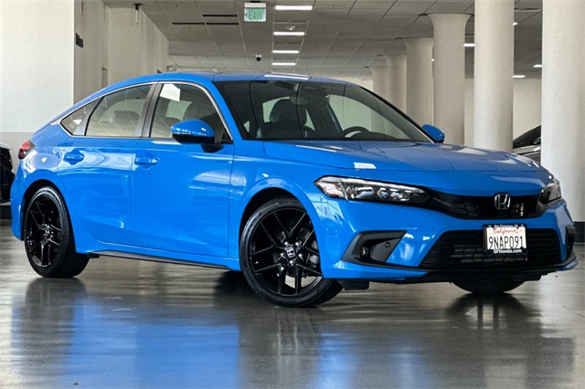 2024 Honda Civic Sport Touring photo 2