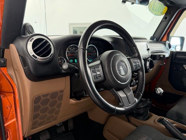 2011 Jeep Wrangler Sahara photo 24