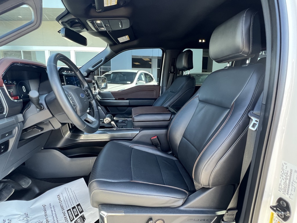 2022 Ford F-150 Lariat photo 2