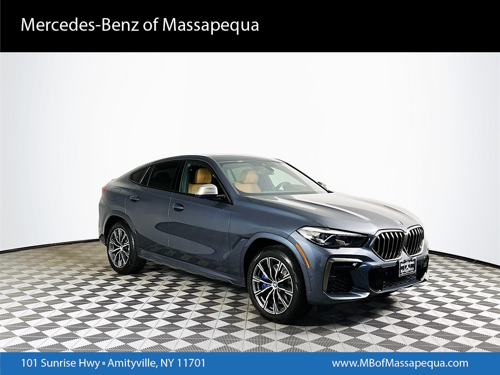 2022 BMW X6 M50i's photo