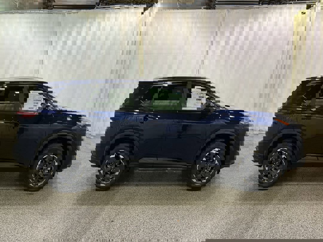 2026 Nissan Rogue SV photo 3