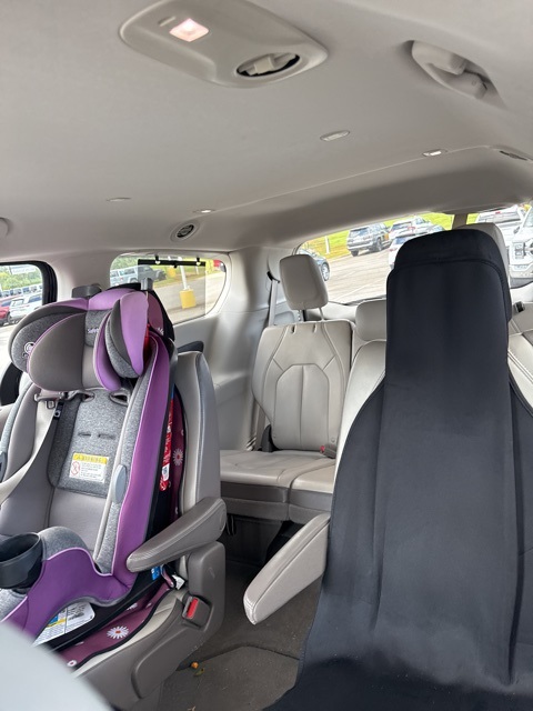 2018 Chrysler Pacifica Touring Plus photo 17