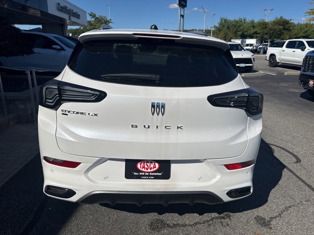 2026 Buick Encore GX Avenir photo 8