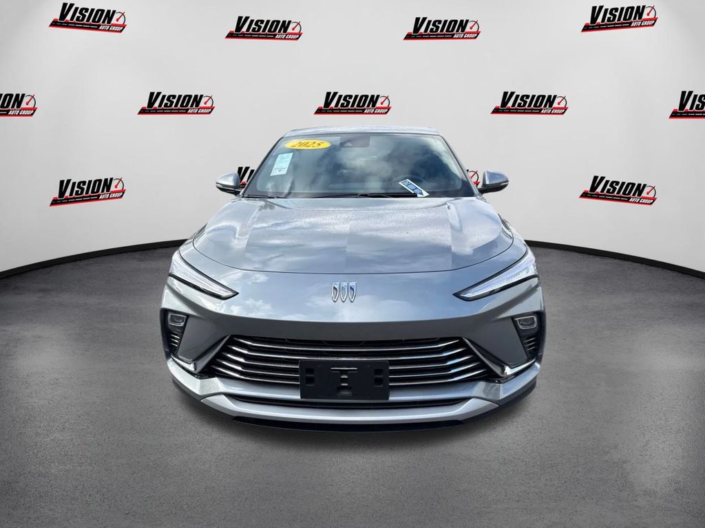 2025 Buick Envista Preferred photo 2