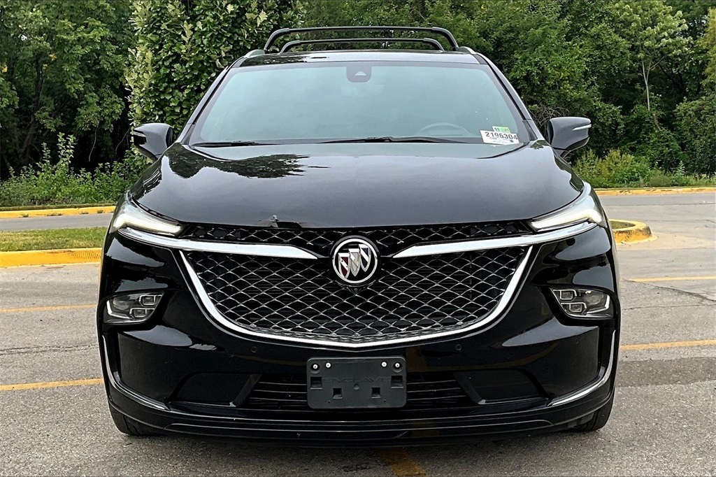 Used 2022 Buick Enclave Avenir with VIN 5GAEVCKW7NJ157179 for sale in Kansas City