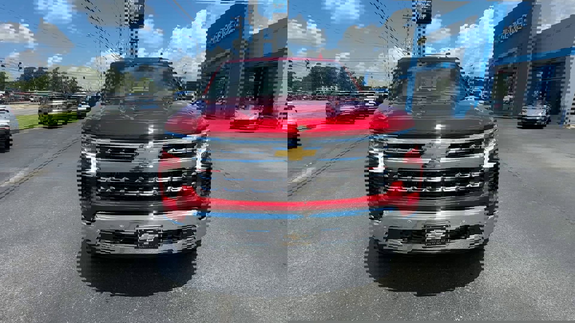 2025 Chevrolet Silverado 1500 LTZ photo 3