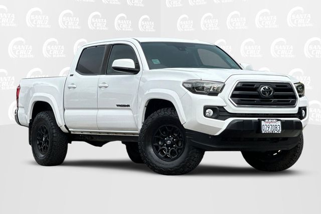 2019 Toyota Tacoma SR5 photo 2