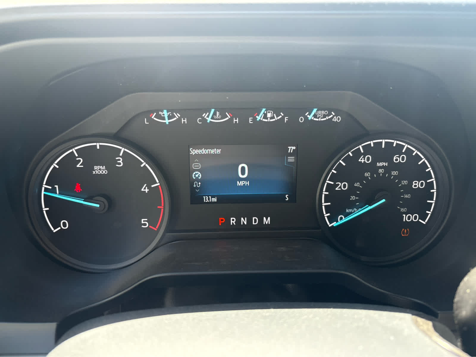 2025 Ford F-350 Super Duty Chassis Cab XLT - Photo 37